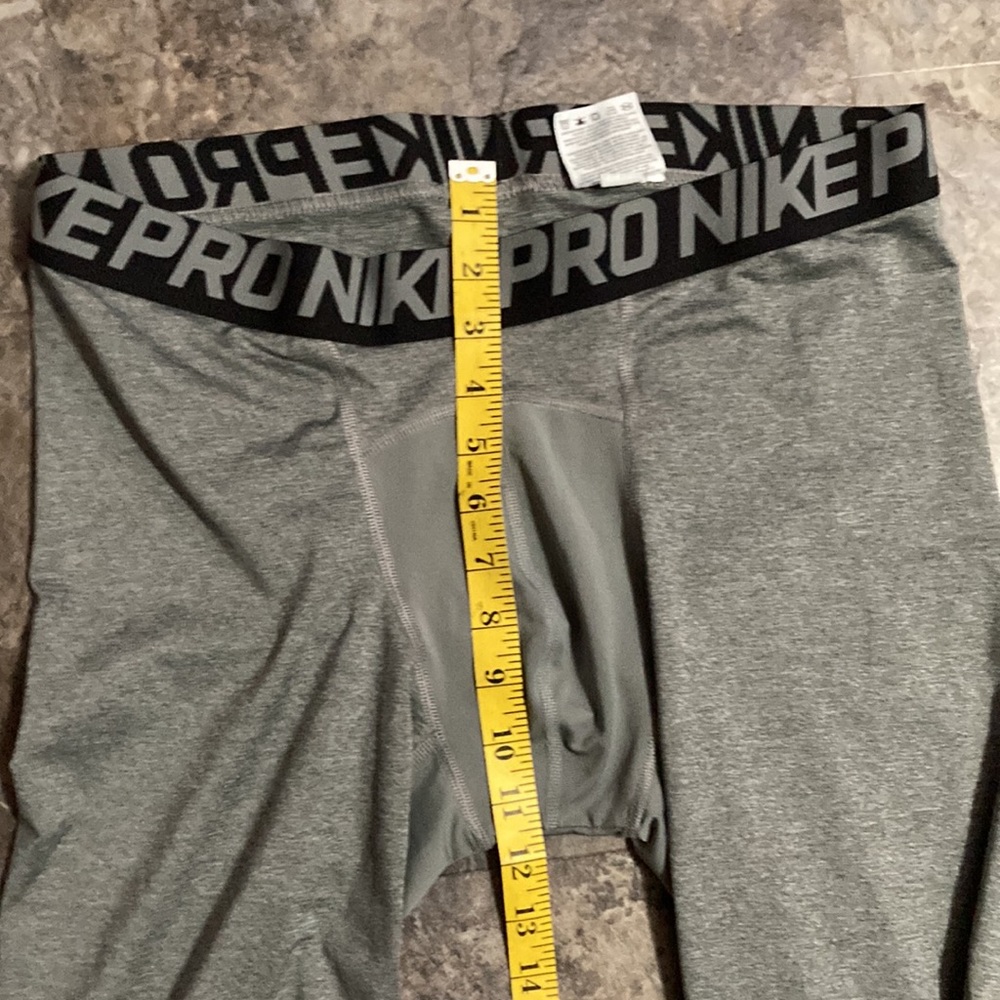 Men’s NIKE Compression Pants (XXL) - Picture 4 of 8